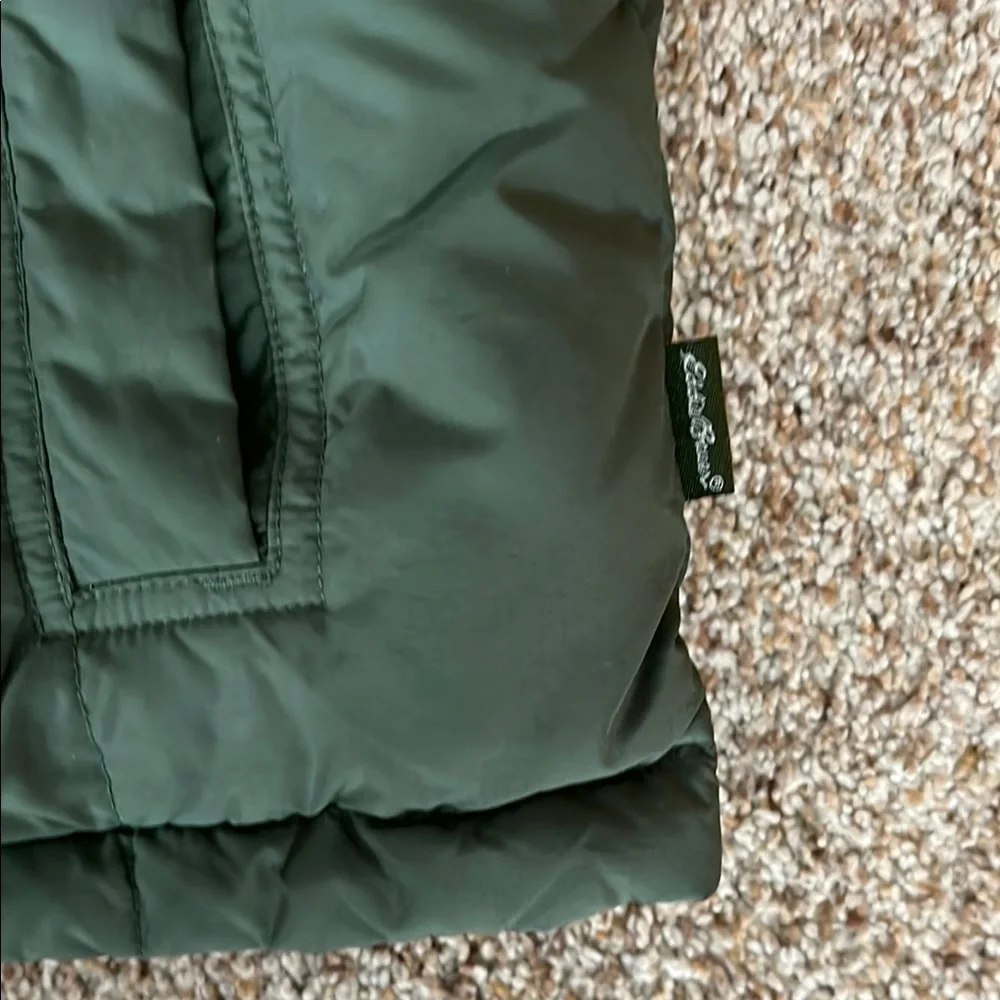 Eddie Bauer reversible Green/Brown Puffer Vest - men’s L Excellent condition - Picture 2 of 8